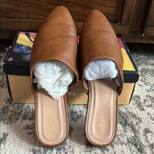 Old Navy Brown Leather Mules